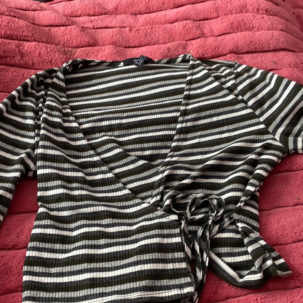 Forever 21 crop top open would go well with Camisole